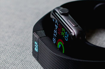 'Tis the Season for Giving Fitness Trackers