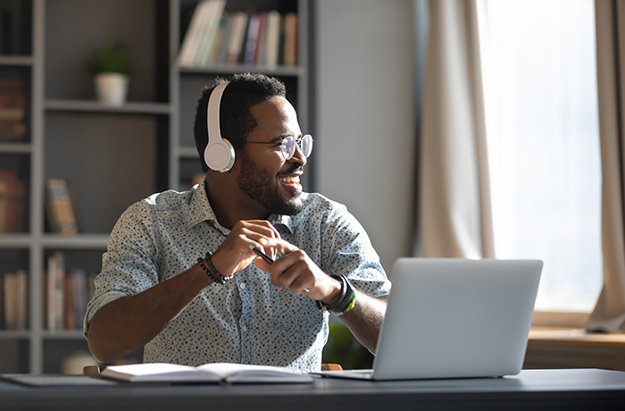 Protect Your Ears: Headphones & Hearing Loss 