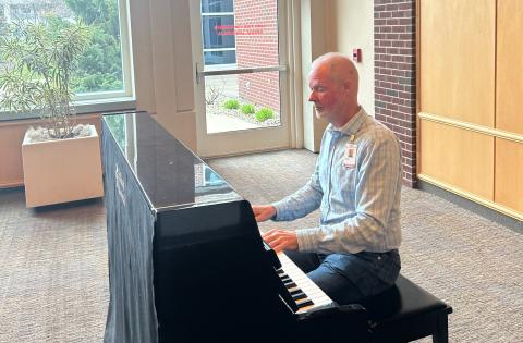 Volunteer Bob Ruddy