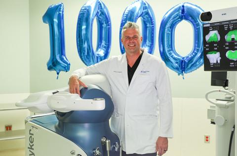 Dr. Derick Johnson performs 1000th Mako Knee Replacement