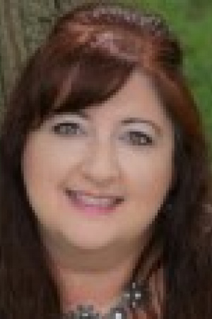 Charmagne Lundberg, LPC