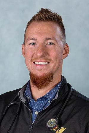 Aaron Kooienga, FNP